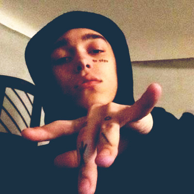 Trần Hùng's avatar